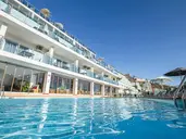 Servatur Casablanca Suites & Spa