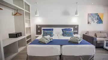 Servatur Casablanca Suites & Spa