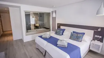 Servatur Casablanca Suites & Spa
