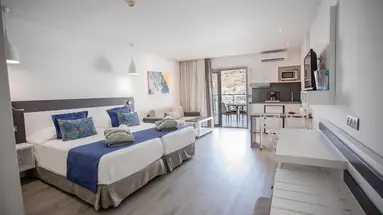 Servatur Casablanca Suites & Spa