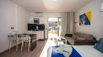 Servatur Casablanca Suites & Spa