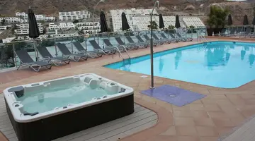 Servatur Casablanca Suites & Spa
