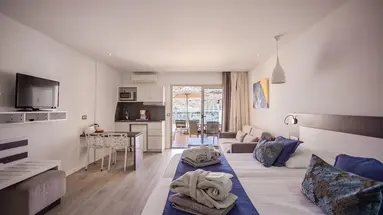 Servatur Casablanca Suites & Spa