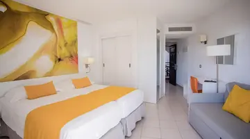 Servatur Waikiki