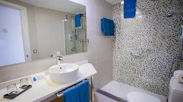 Servatur Waikiki