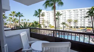 Servatur Waikiki