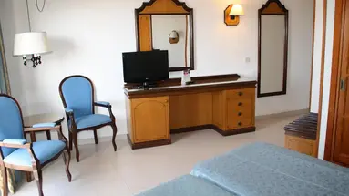 Servatur Waikiki