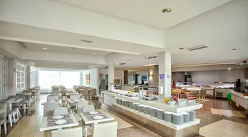 Servatur Waikiki