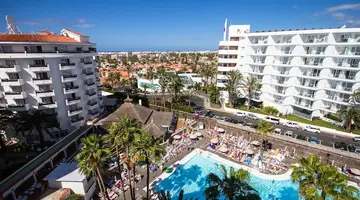Servatur Waikiki