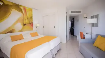 Servatur Waikiki