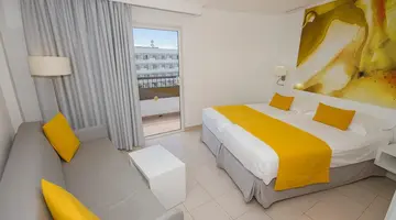 Servatur Waikiki