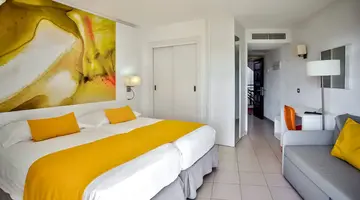 Servatur Waikiki