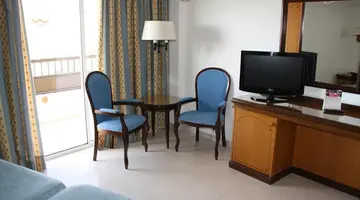 Servatur Waikiki