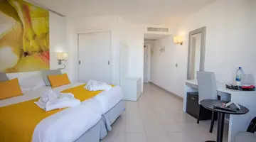 Servatur Waikiki