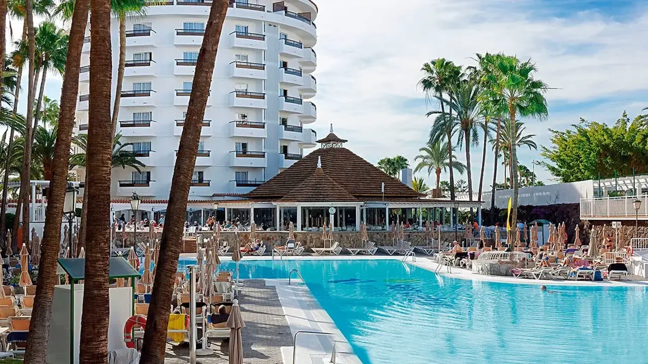 Servatur Waikiki