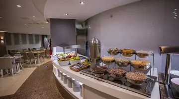 Servatur Waikiki