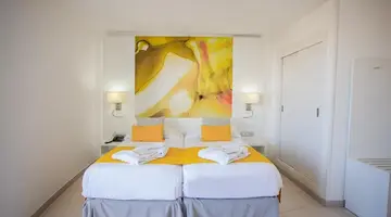 Servatur Waikiki