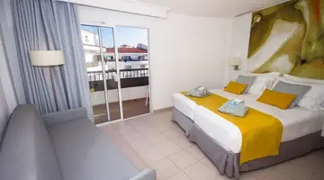 Servatur Waikiki