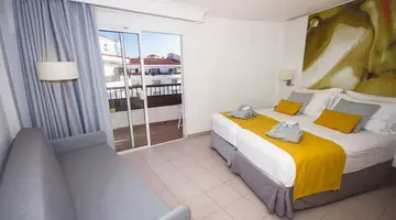 Servatur Waikiki