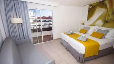 Servatur Waikiki
