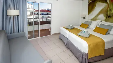 Servatur Waikiki