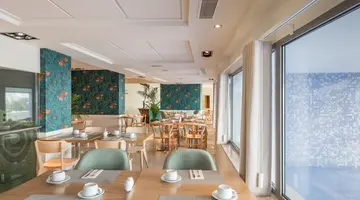 Sesimbra Oceanfront Hotel