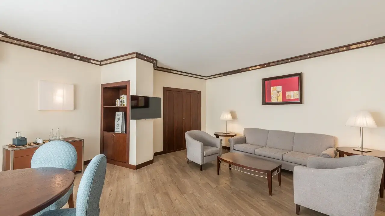 Sesimbra Oceanfront Hotel