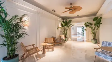 Sesimbra Oceanfront Hotel