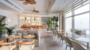 Sesimbra Oceanfront Hotel