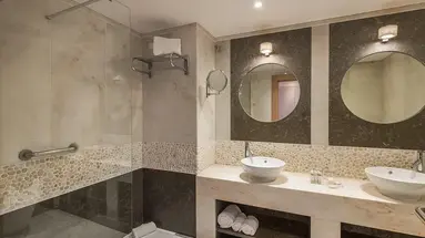 Sesimbra Oceanfront Hotel