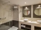 Sesimbra Oceanfront Hotel