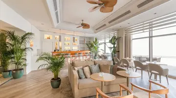Sesimbra Oceanfront Hotel