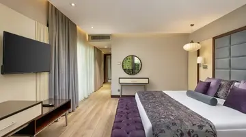 SEVEN SEAS HOTEL LIFE