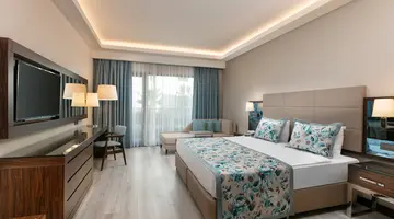 SEVEN SEAS HOTEL LIFE
