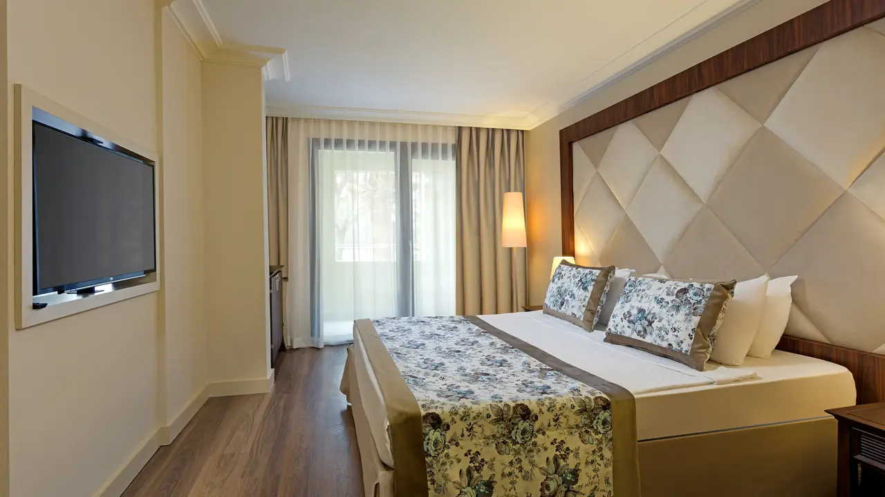 SEVEN SEAS HOTEL LIFE