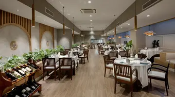 SEVEN SEAS HOTEL LIFE