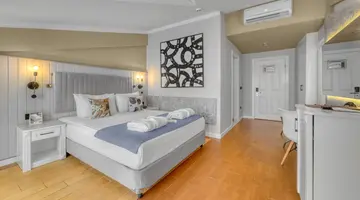 SEVEN SEAS PALMERAS BAY