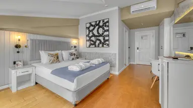 SEVEN SEAS PALMERAS BAY