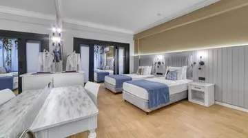 SEVEN SEAS PALMERAS BAY