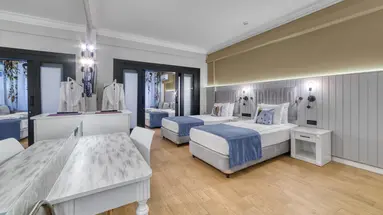 SEVEN SEAS PALMERAS BAY