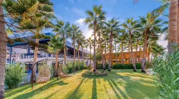 SEVEN SEAS PALMERAS BAY