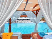 Sey Beach Hotel & SPA