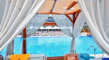 Sey Beach Hotel & SPA
