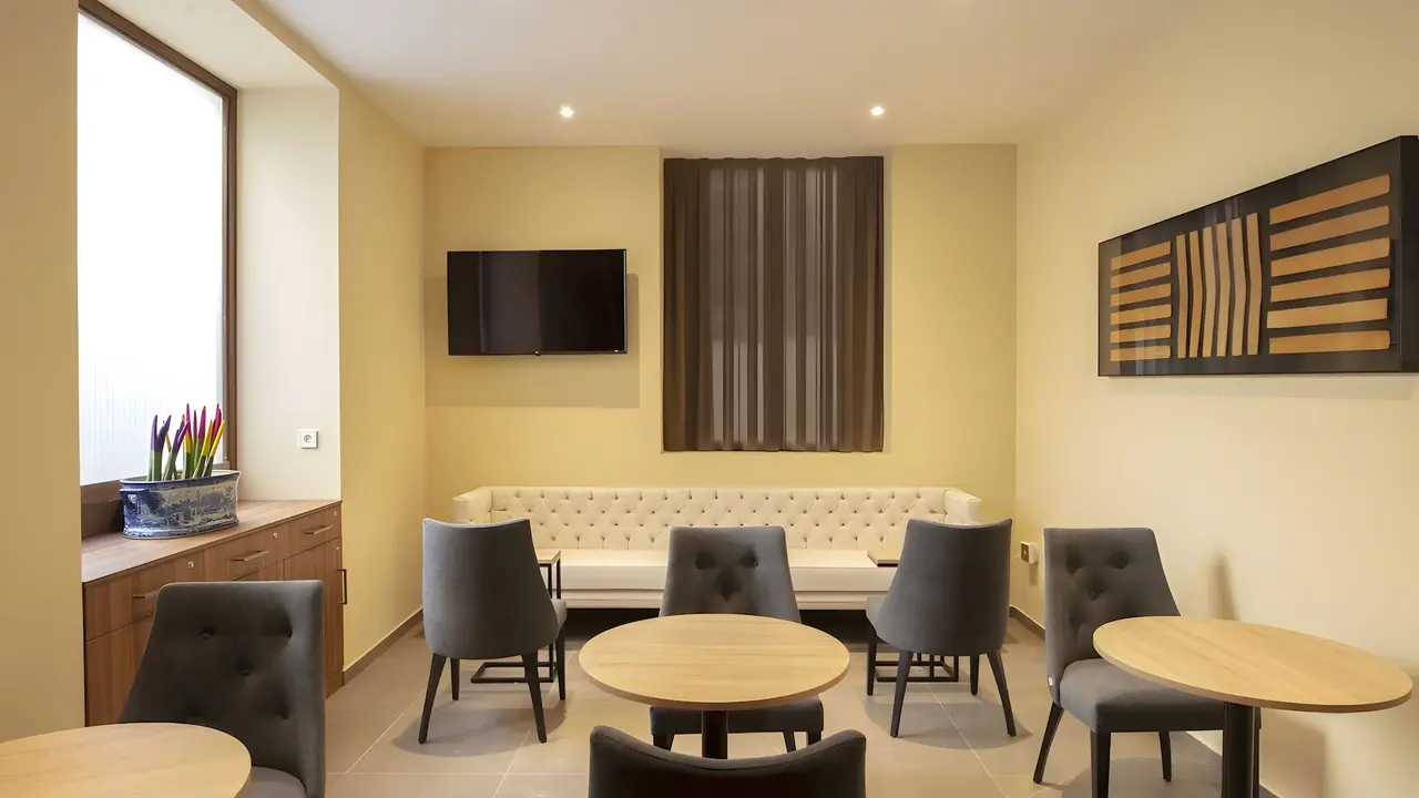 SH Suite Palace