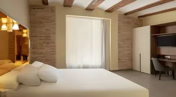 SH Suite Palace