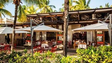 SHANDRANI BEACHCOMBER RESORT & SPA