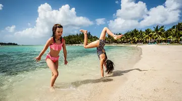SHANDRANI BEACHCOMBER RESORT & SPA