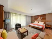SHANDRANI BEACHCOMBER RESORT & SPA