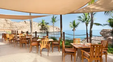 Shangri-La Al Husn Resort & Spa