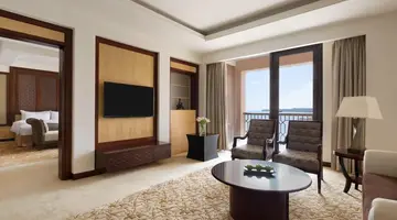 Shangri-La Al Husn Resort & Spa